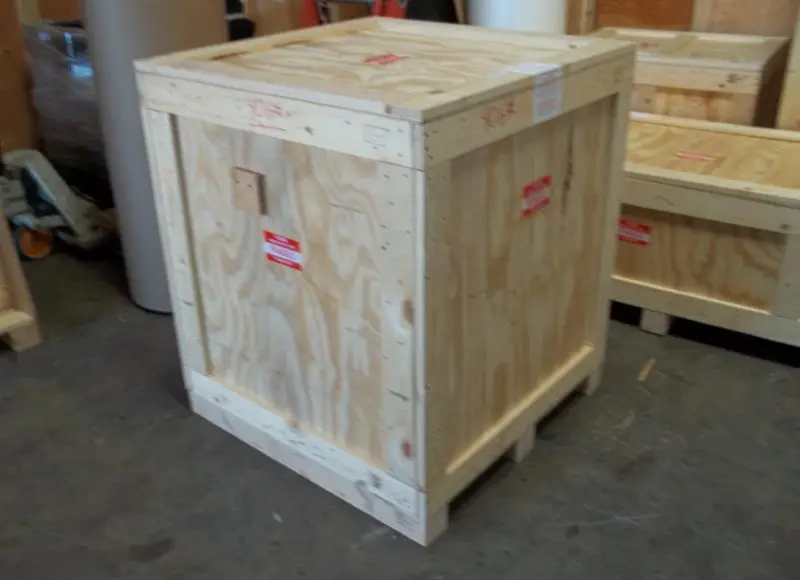 Fully Enclosed Boxes for Shipping in Long Beach, CA